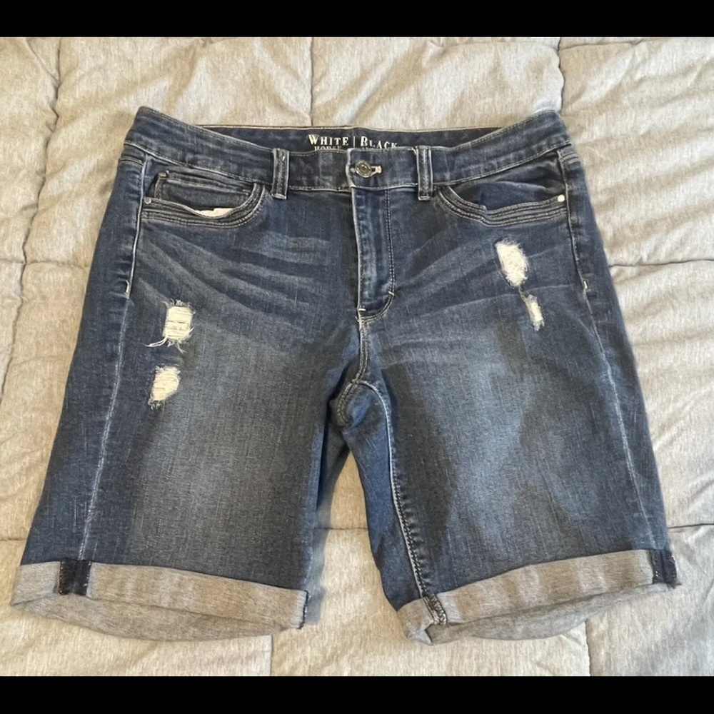 White House Black Market WHBM denim bermuda distressed shorts 8 medium wash